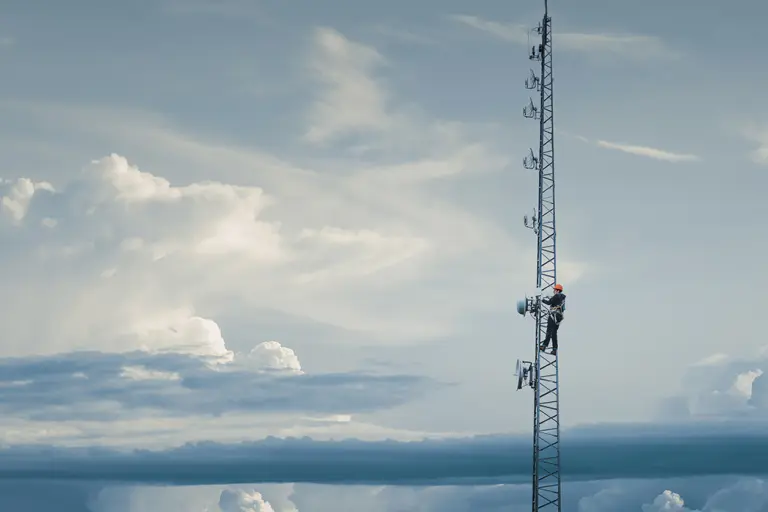 5G technology ready to be deployed in London but how long until it reaches rural areas?