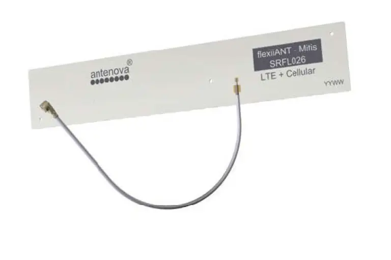 What are the benefits of flexible circuit antennas?