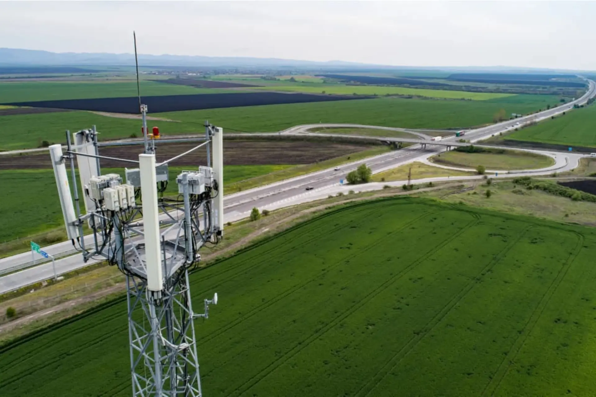 What is LTE 450?